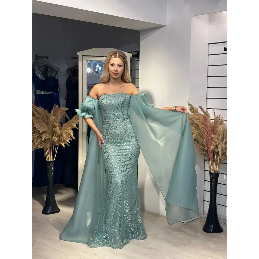 Abendkleid Ida in Mintgrün – glitzerndes langes Abendkleid für Hochzeiten & Events bei Miss LIMA in Hanau.